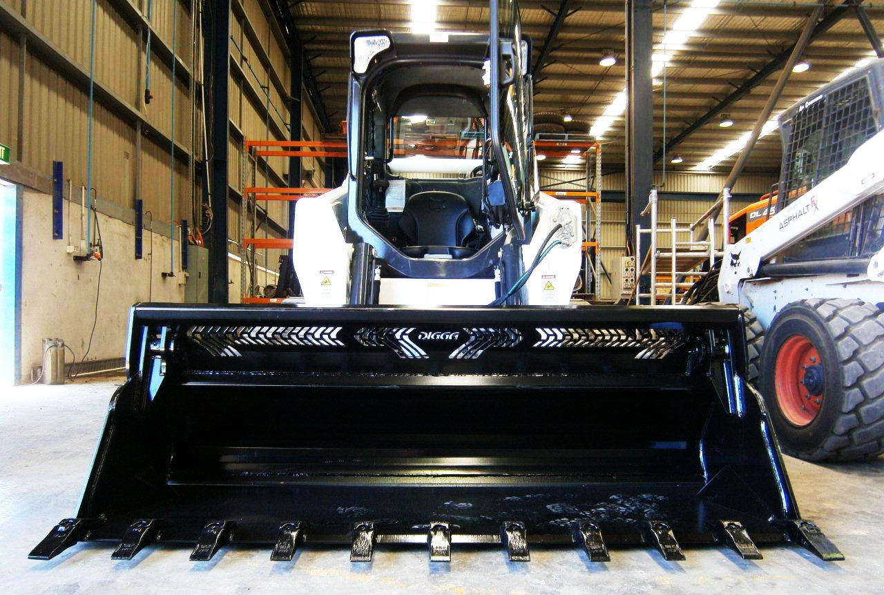 4 IN 1 HEAVY DUTY BUCKETS