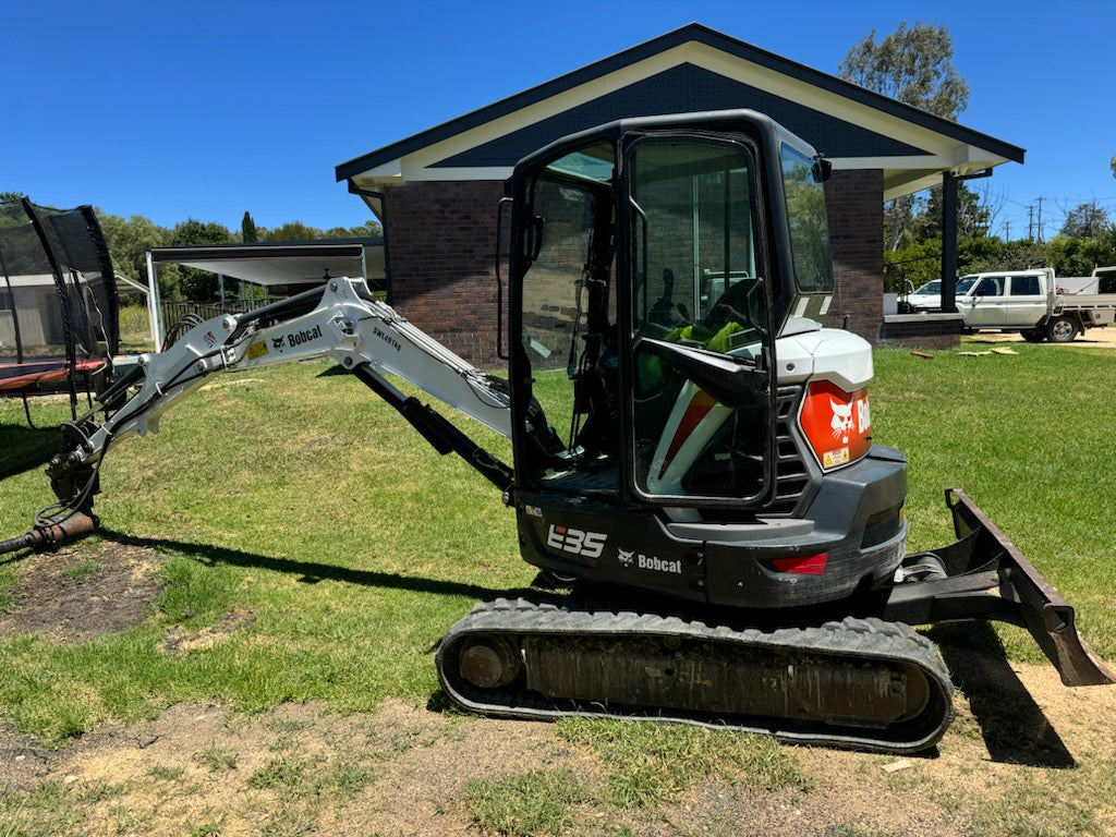 2021 Bobcat E35